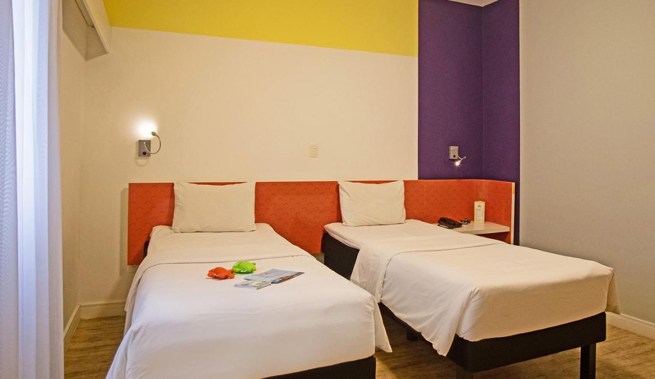 Отель Ibis Styles Balneario Camboriu - 1 Quadra Do Mar Экстерьер фото