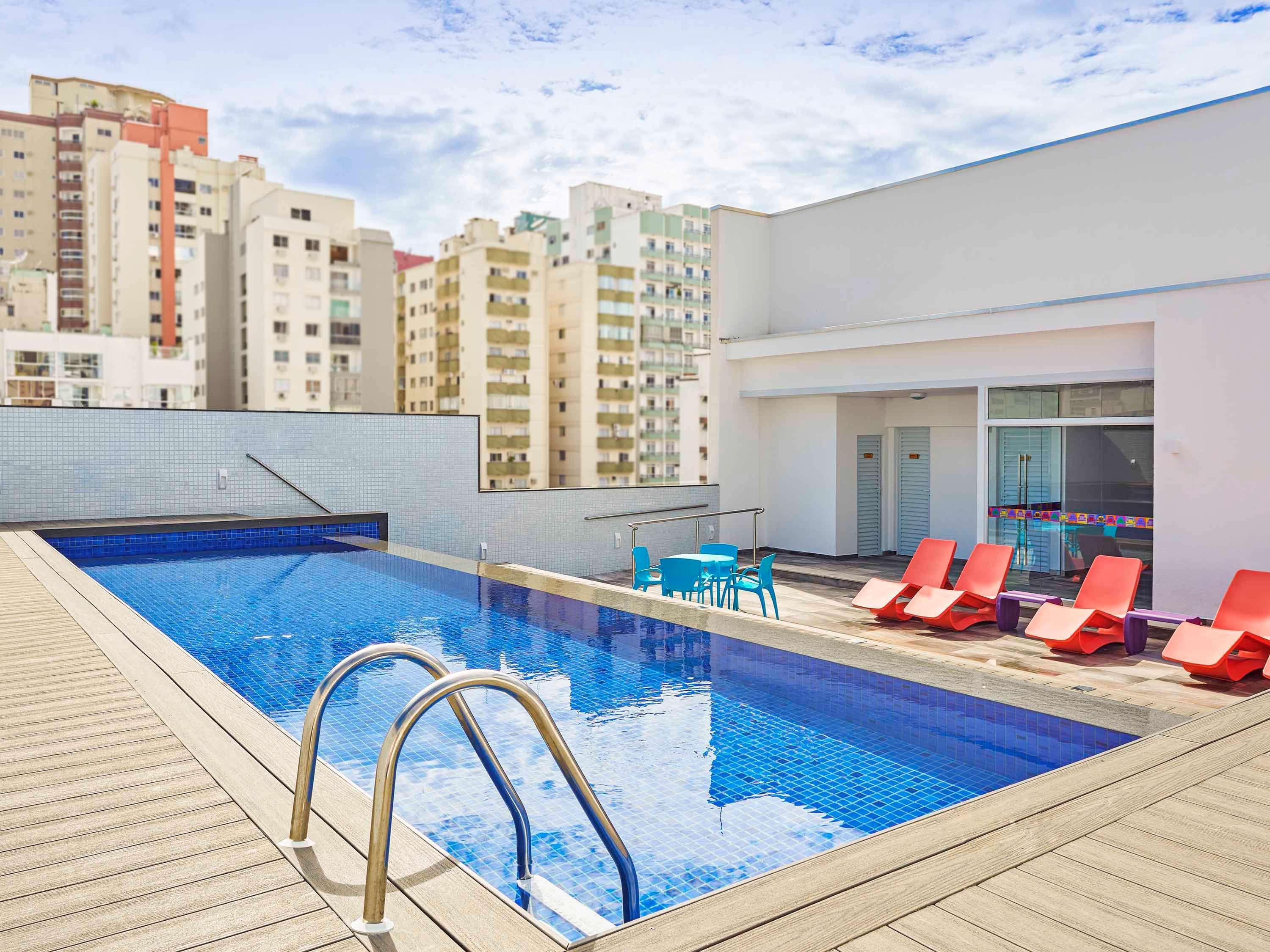Отель Ibis Styles Balneario Camboriu - 1 Quadra Do Mar Экстерьер фото